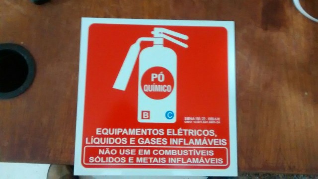 Foto 1 - A Carga para extintores - ITAQUERA